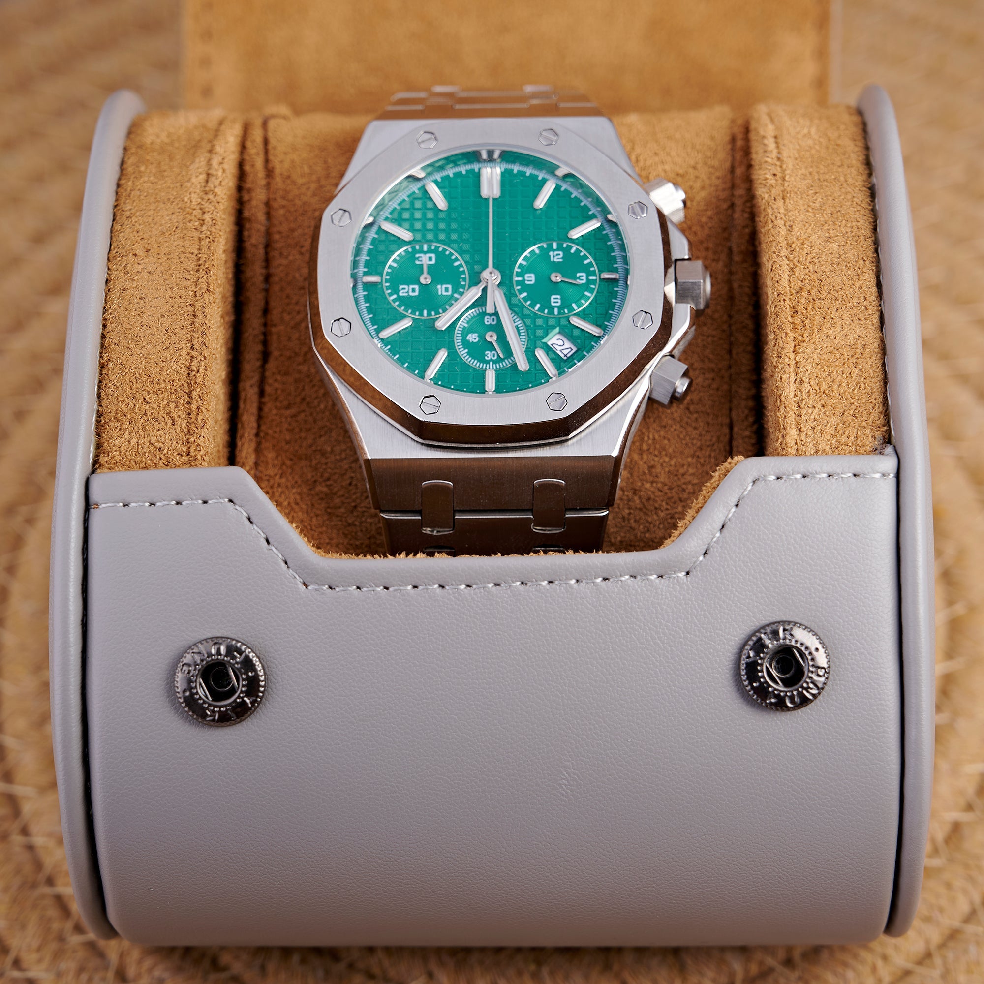 SEIKOAK SILVER GREEN DIAL CHRNOGRAGH