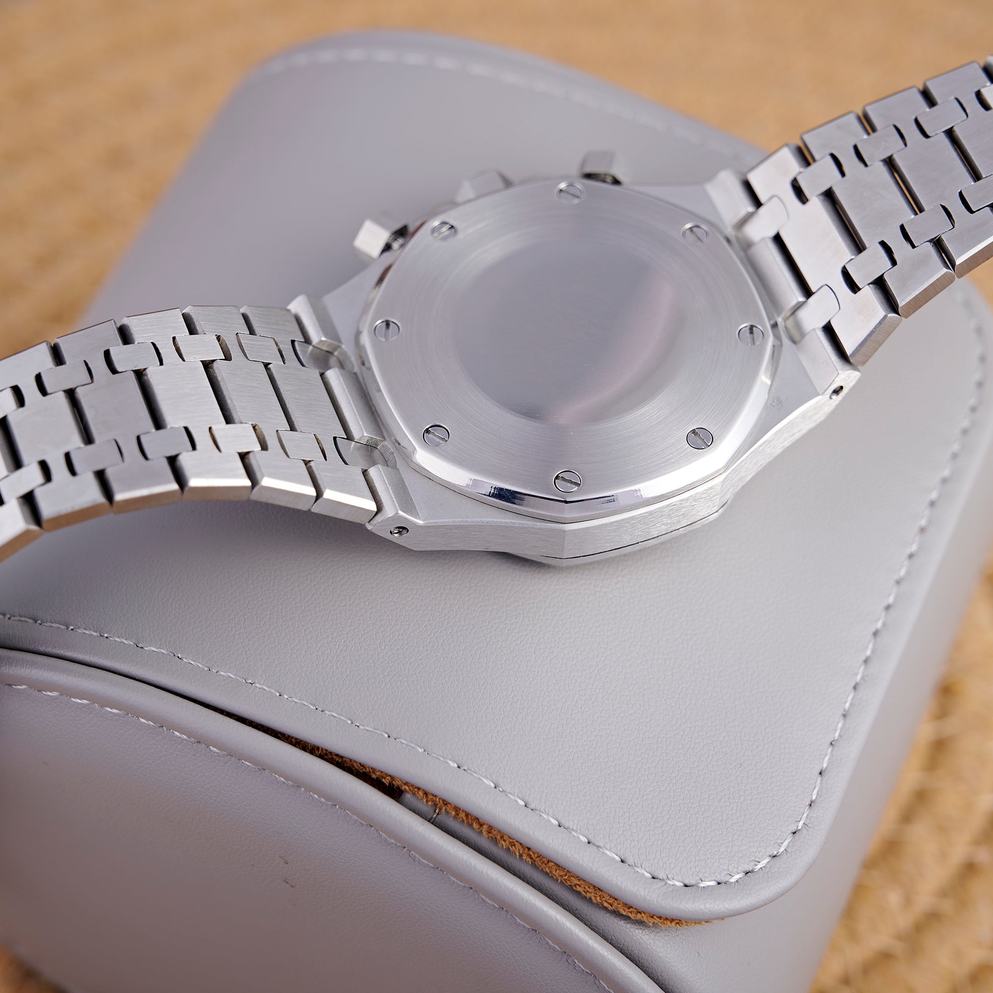 SEIKOAK WHITE SILVER CHRNO