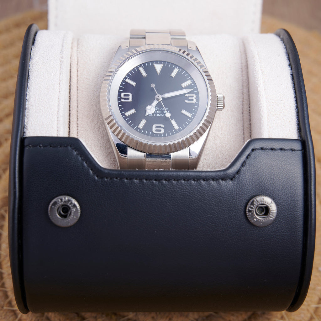 SEIKOJUST BLACK EXPLORER