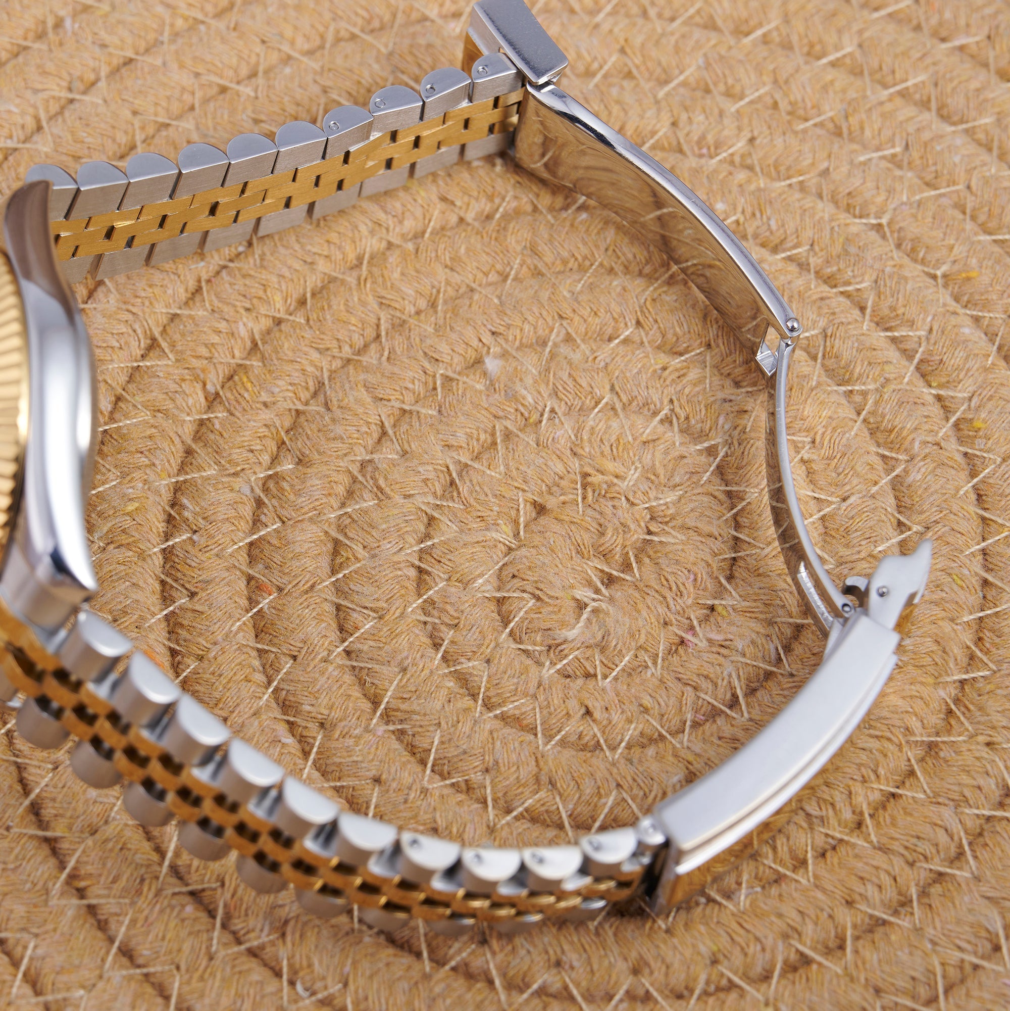 SEIKOMARINER MASTER GOLD AND BLACK