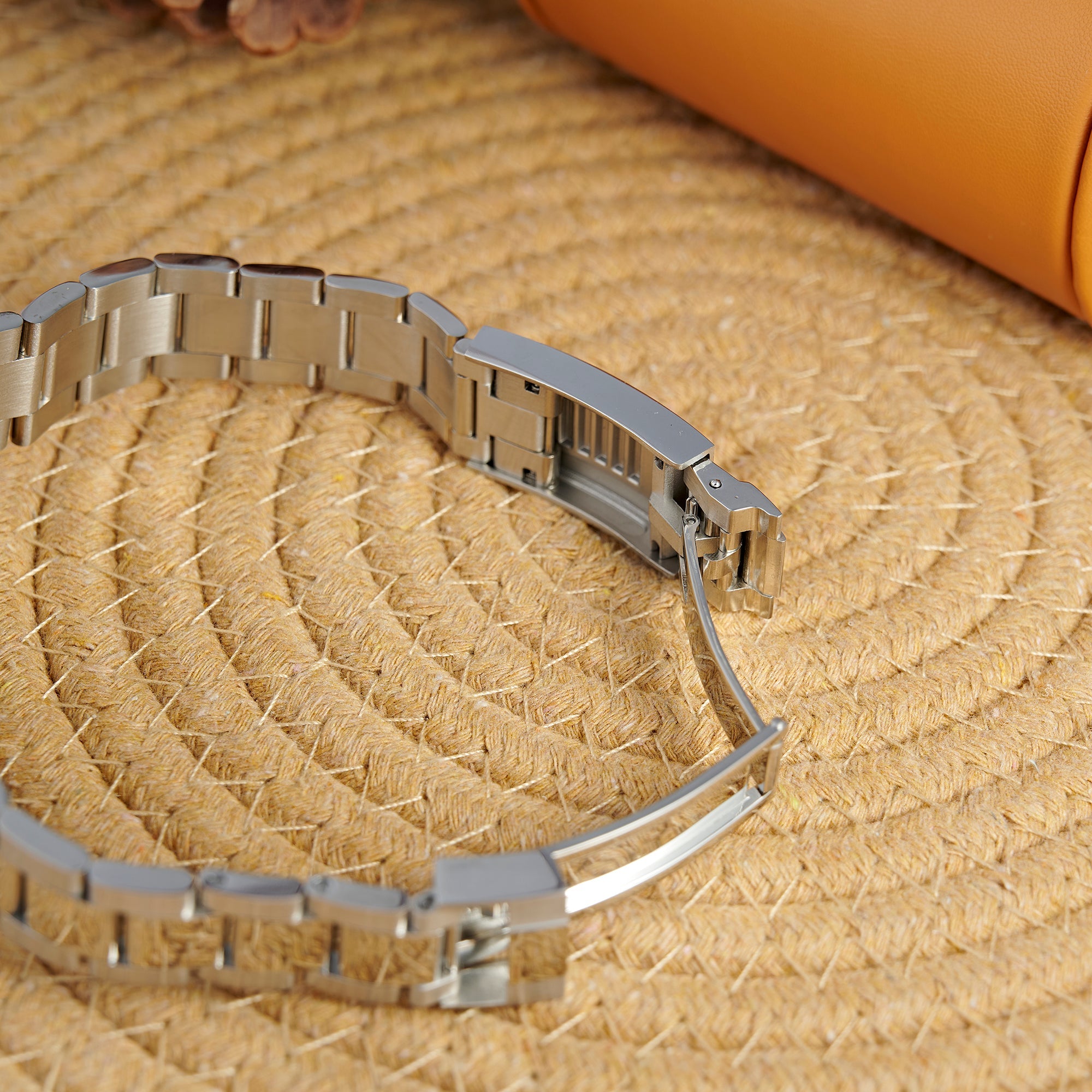 SEITONA ARABIC DIAL BLUE AND GOLD